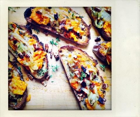 sweet potato pecan crostini